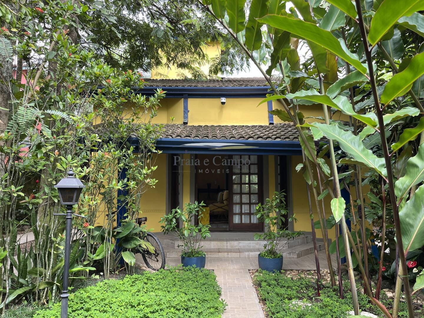 Casa, 4 quartos, 272 m² - Foto 1