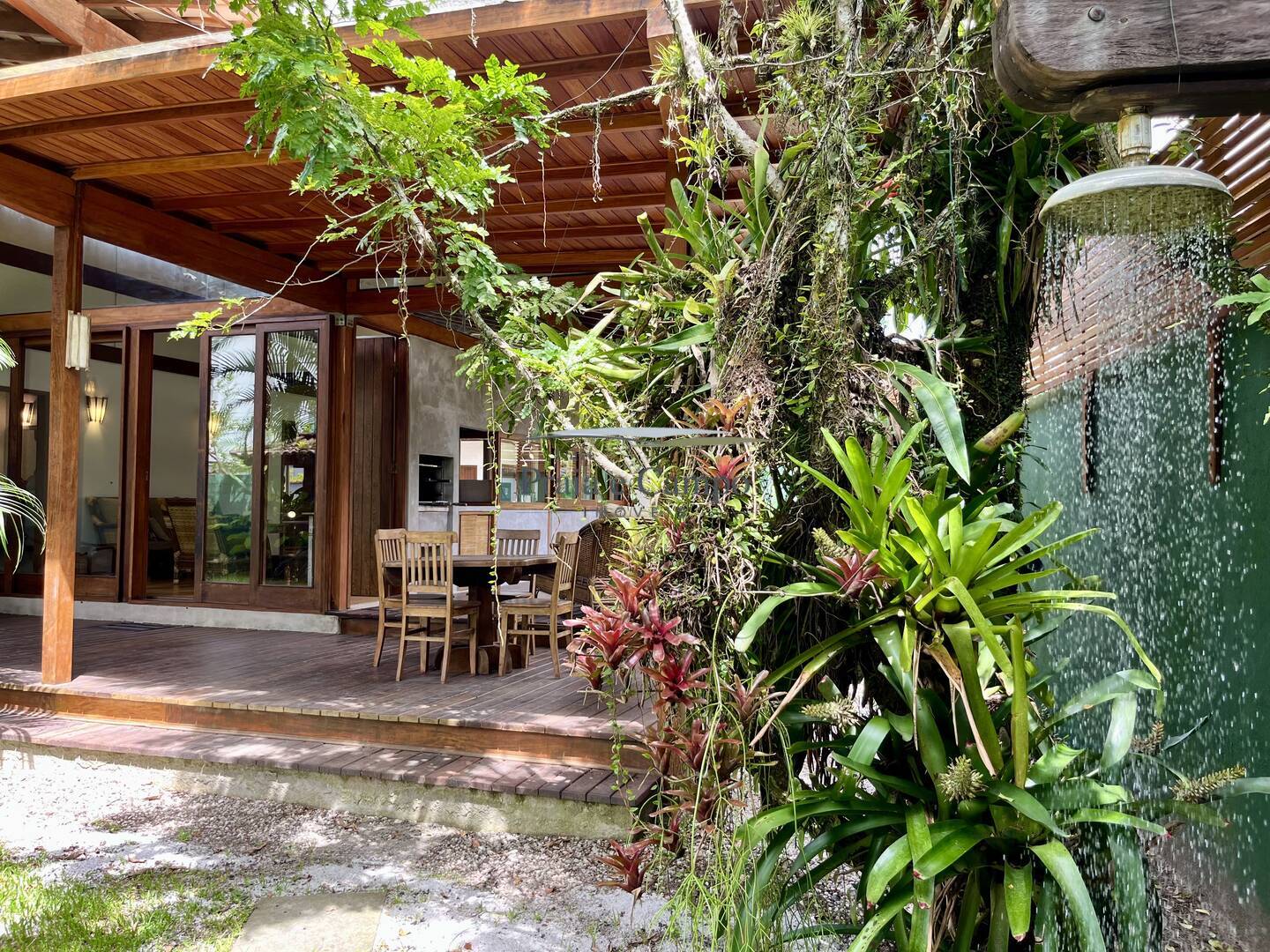 Casa, 4 quartos, 163 m² - Foto 1